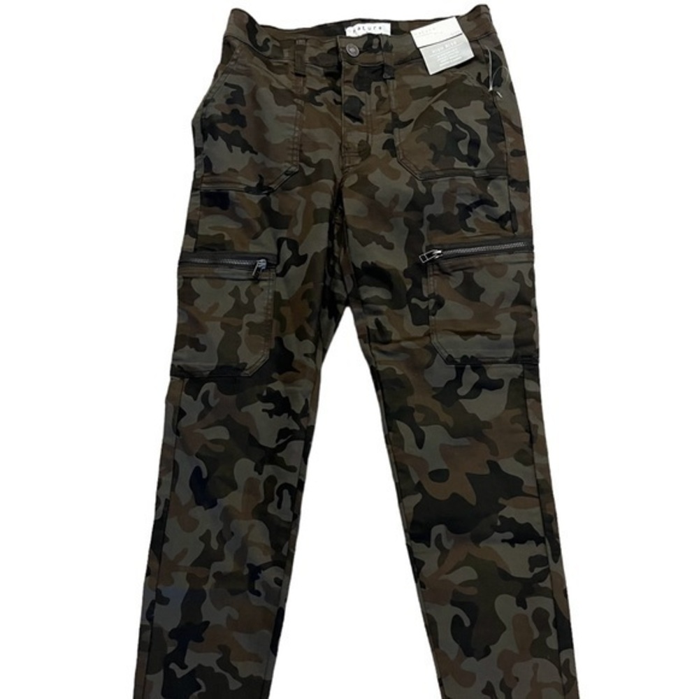 NWT Nature by KanCan Style #KC6242CD High Rise Camo Utility Pants 9/28